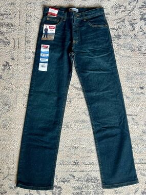 Boys Wrangler Straight Fit Dark Wash Jeans Size 14 - Brand New!